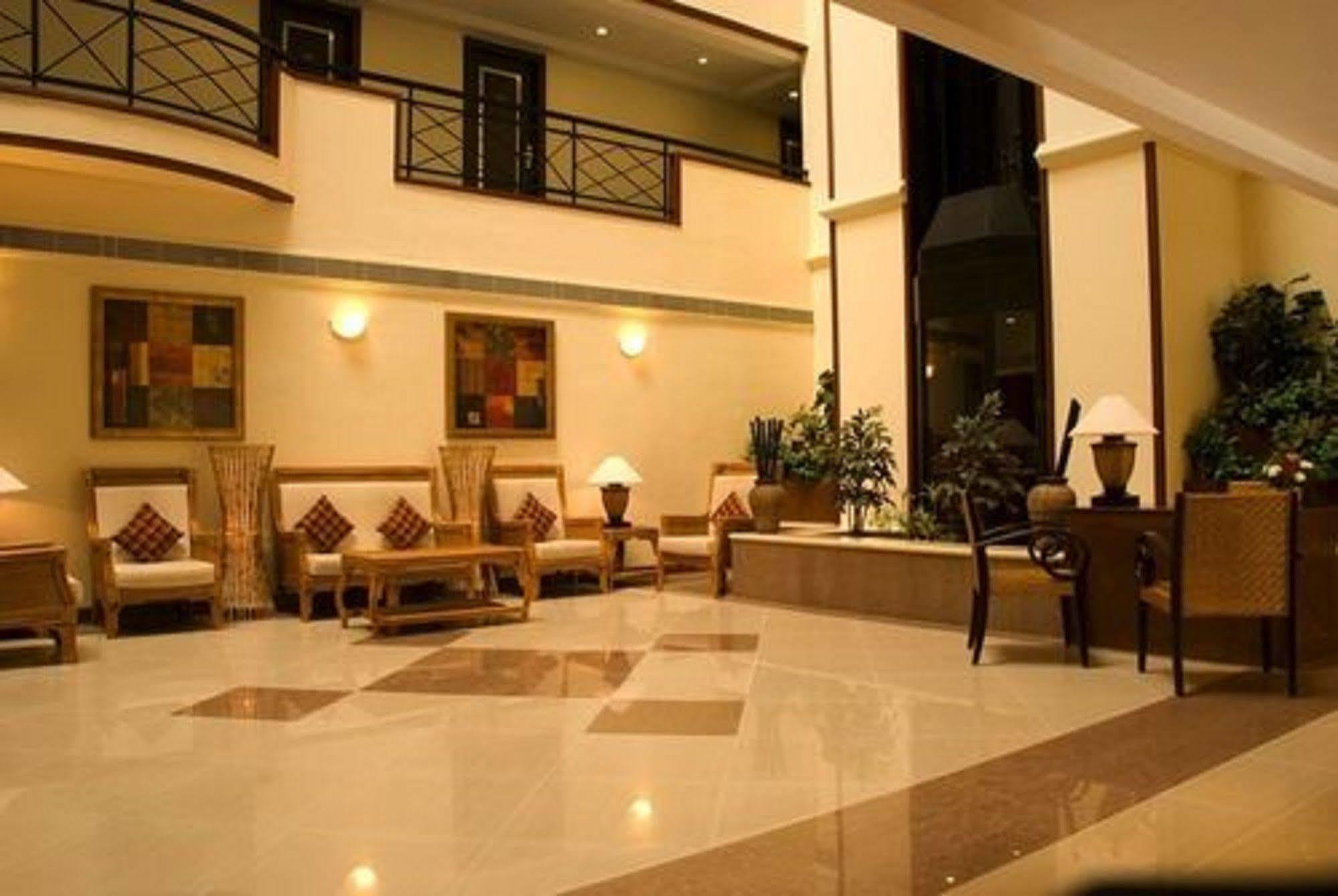 Hotel The Residency Karur Exteriér fotografie